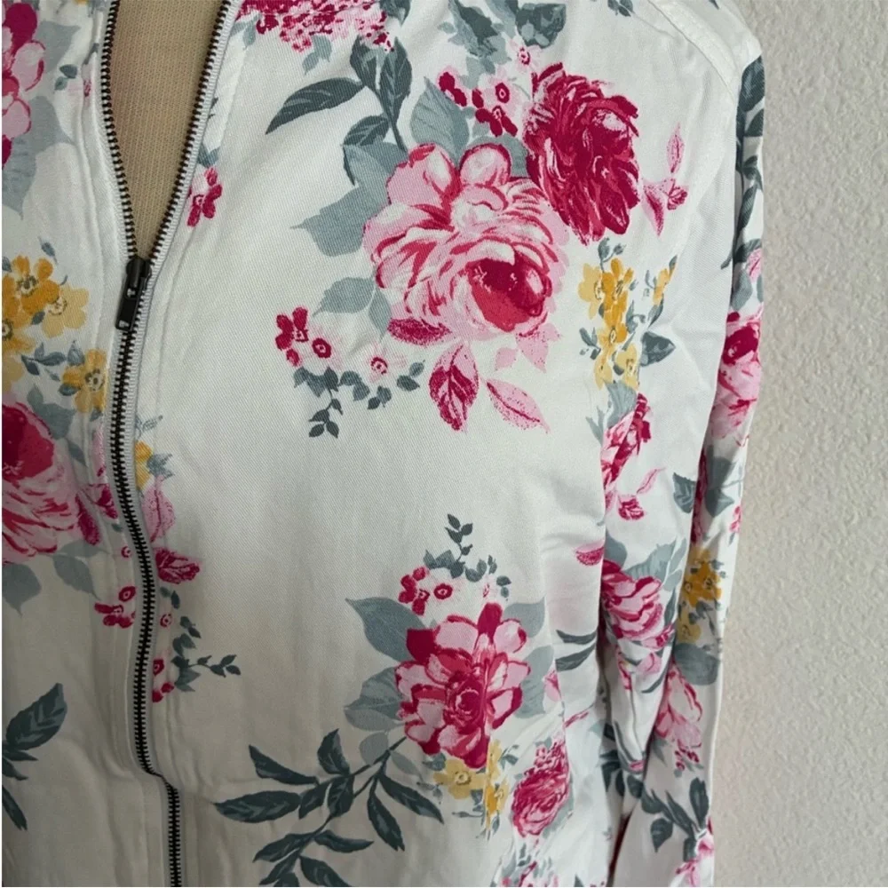 Torrid floral bomber jacket - Picture 3 of 8